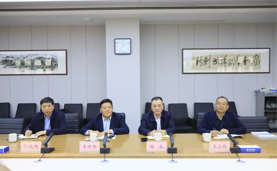 花花牛乳業集團黨委書記、董事長唐洪峰一行赴中原食品實驗室同中國工程院院士、中原食品實驗室主任任發政座談交流