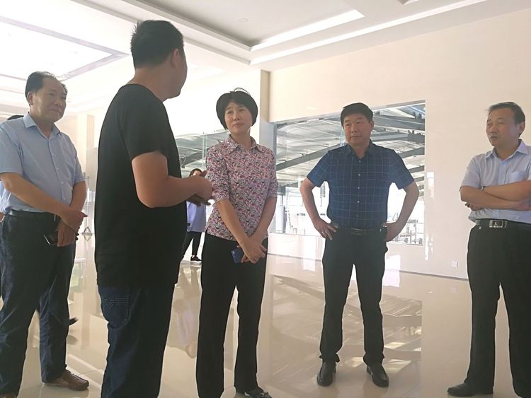 駐馬店市委常委、統戰部長姚新文 蒞臨花花牛乳業集團總部調研